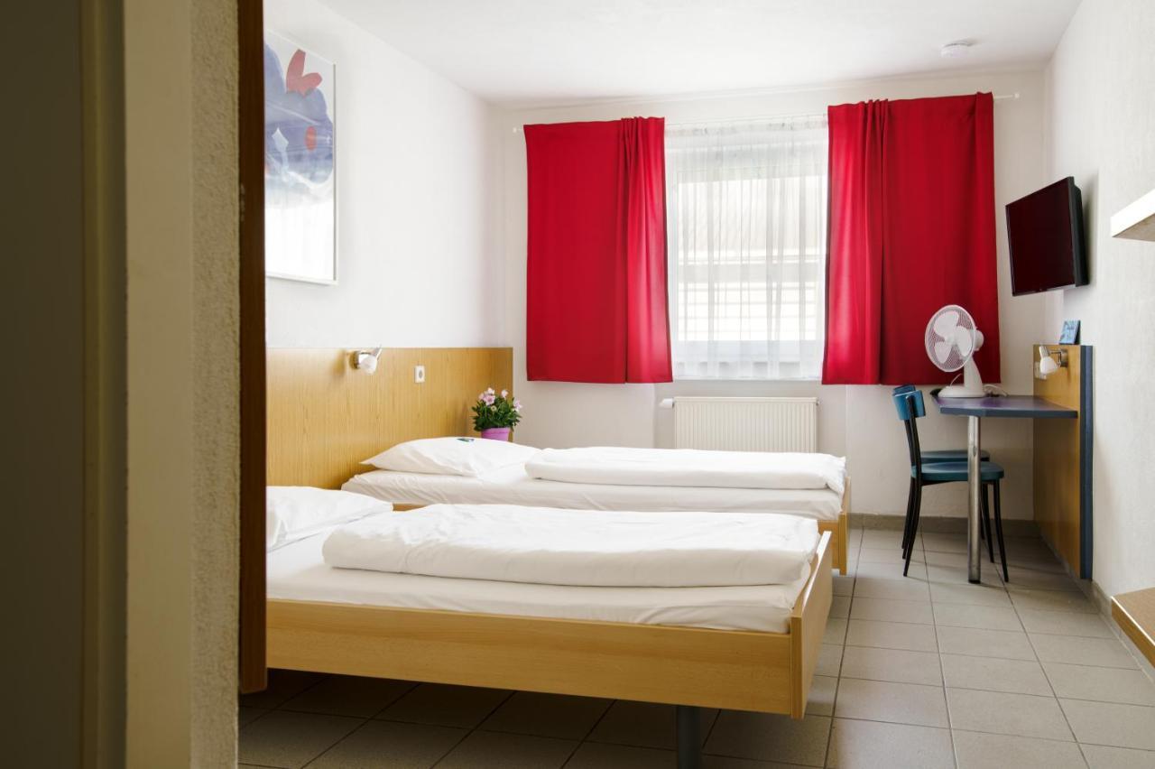 Motel Drei Koenig- Ihr Transithotel Heimsheim Εξωτερικό φωτογραφία